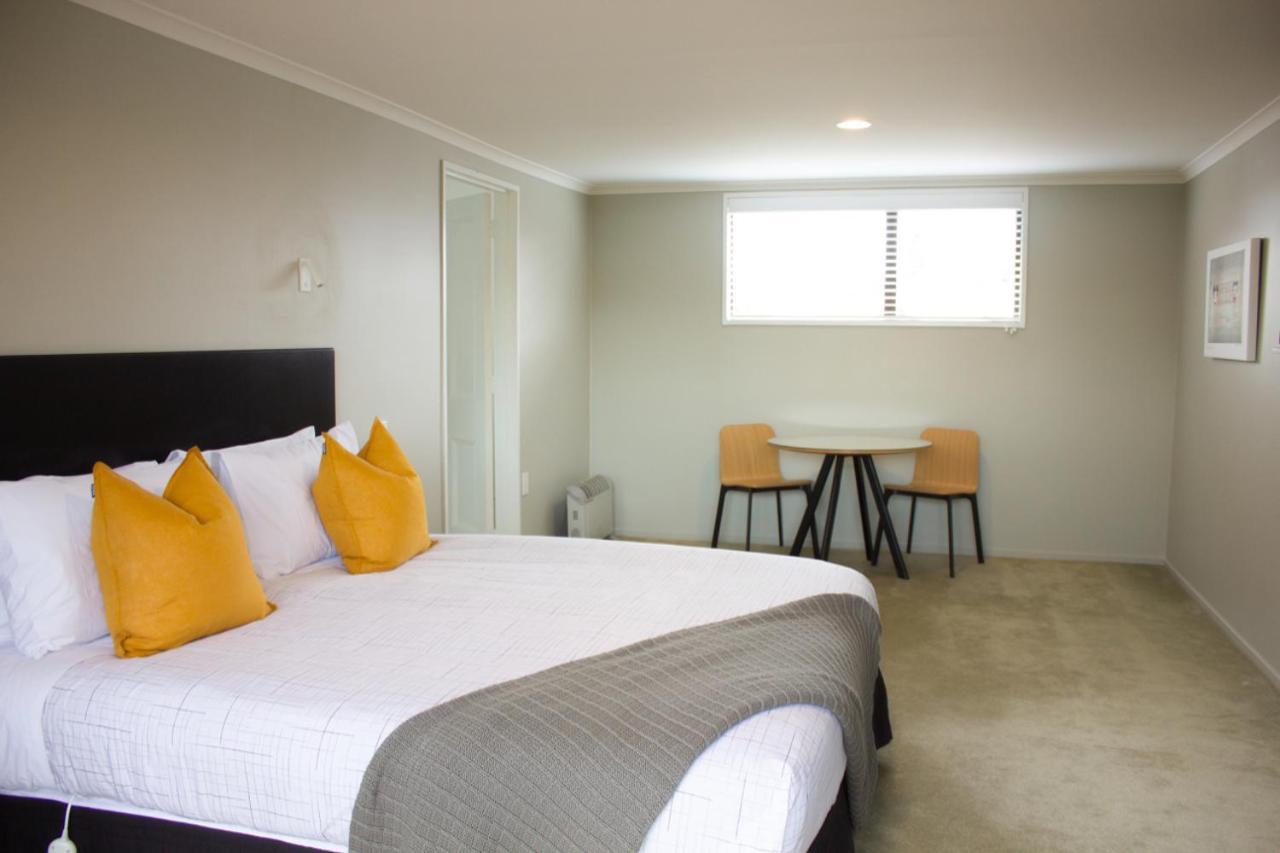 Twizel Central Studio Accommodation Buitenkant foto